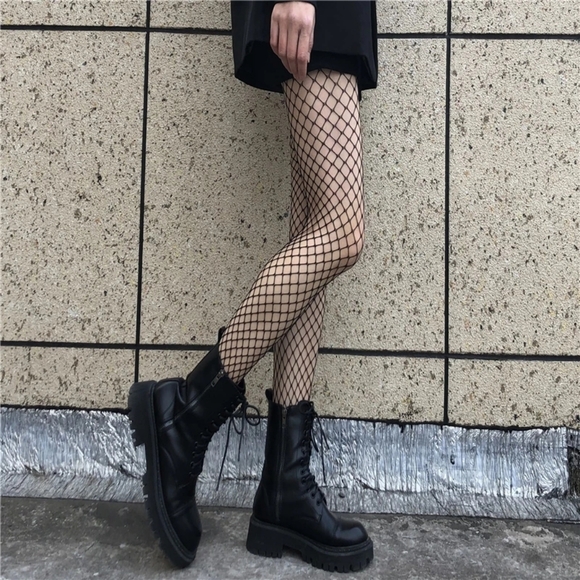 🎀NEW Sexy and Classy Fishnet Mesh Stocking - Picture 7 of 10